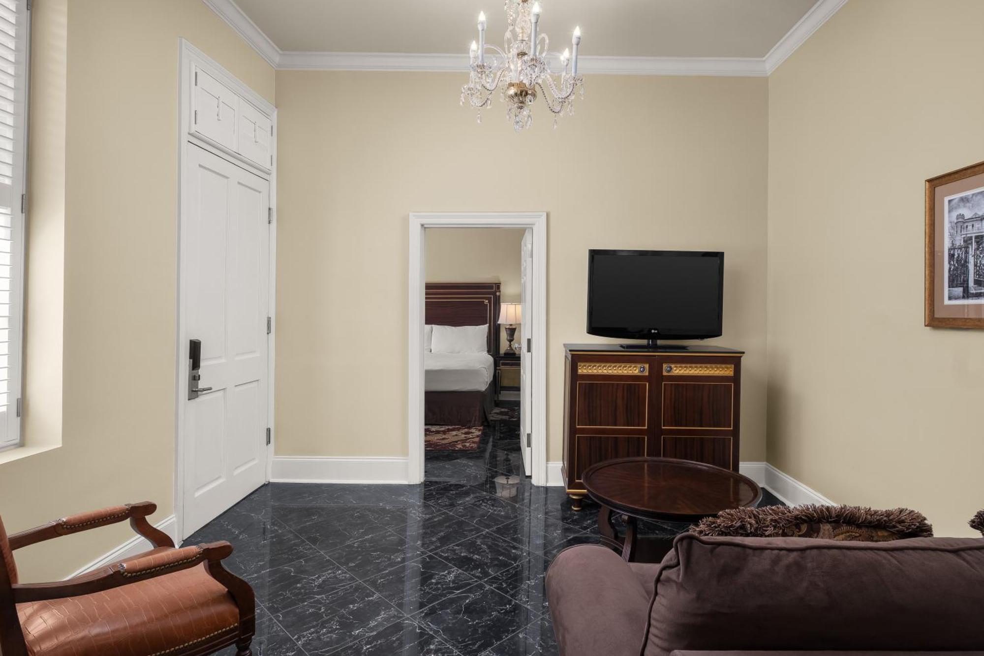 Hotel Mazarin New Orleans Bagian luar foto