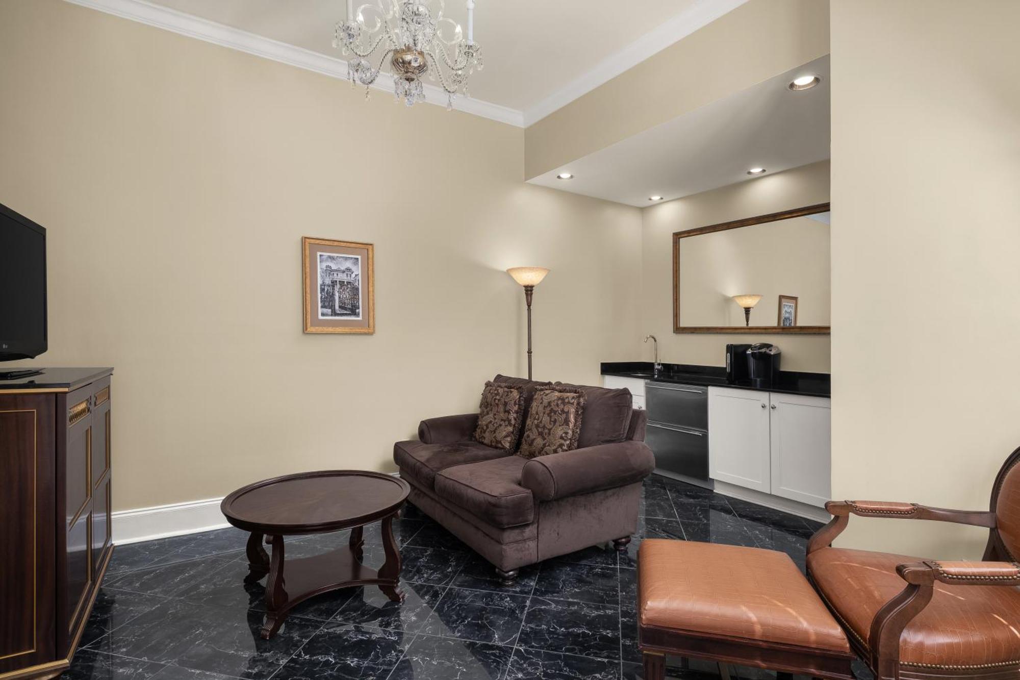 Hotel Mazarin New Orleans Bagian luar foto